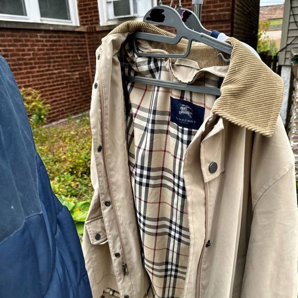 Authentic Burberry London coat with zip-in vest liner Men size XL - Picture 3 of 5